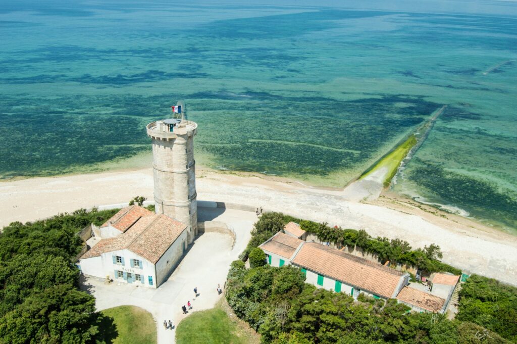 Vacances sur l'Île de Ré : Découvrez le confort d'un camping 5 étoiles !